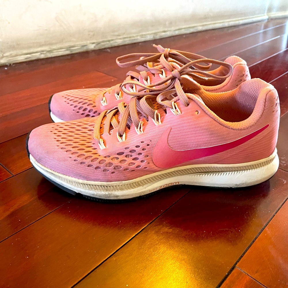 Nike Running Shoes Pink Size 8